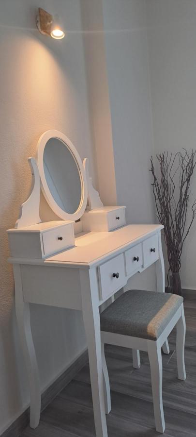 Sundial House Appartement Gouvia Buitenkant foto