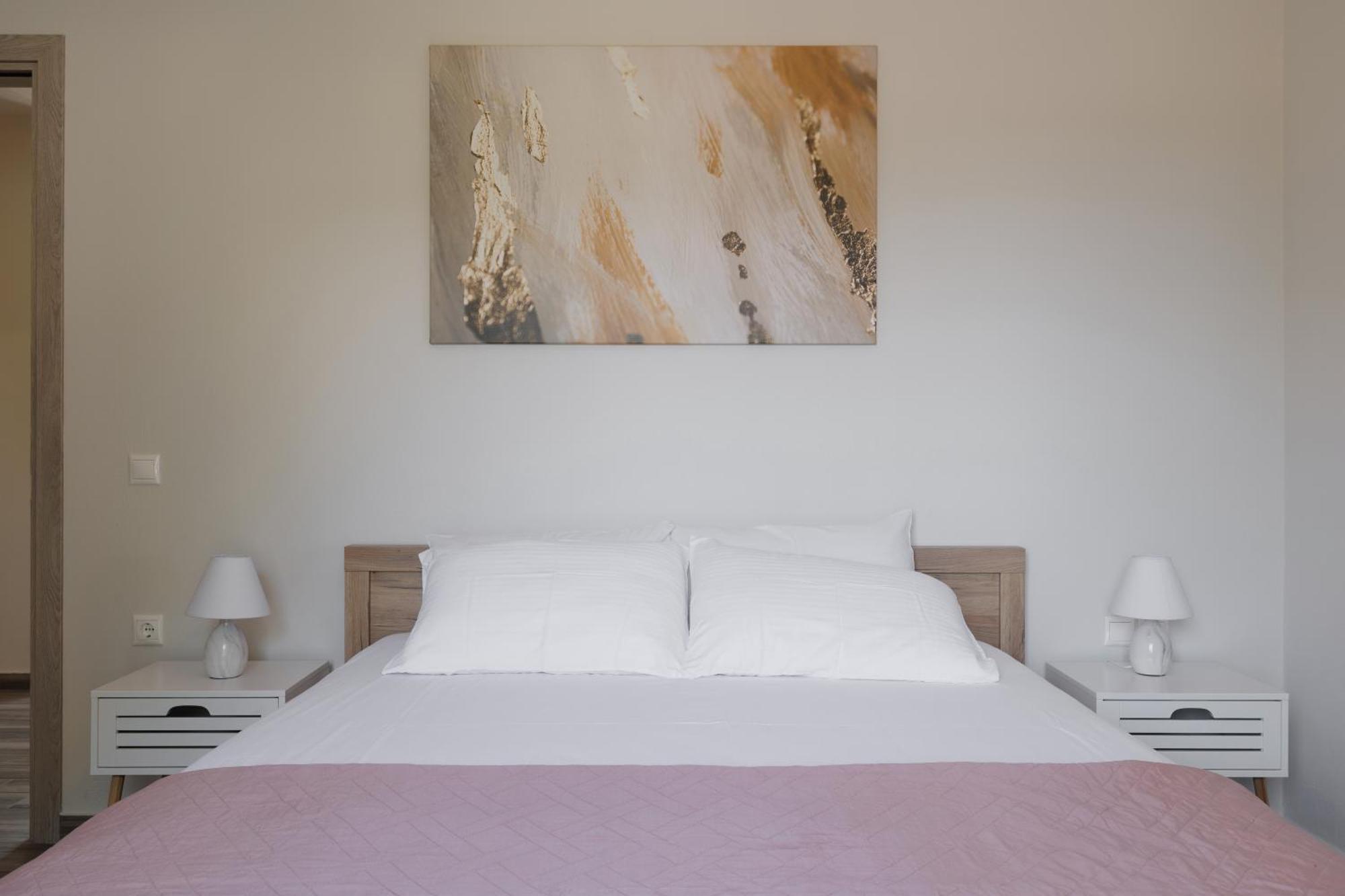 Sundial House Appartement Gouvia Buitenkant foto