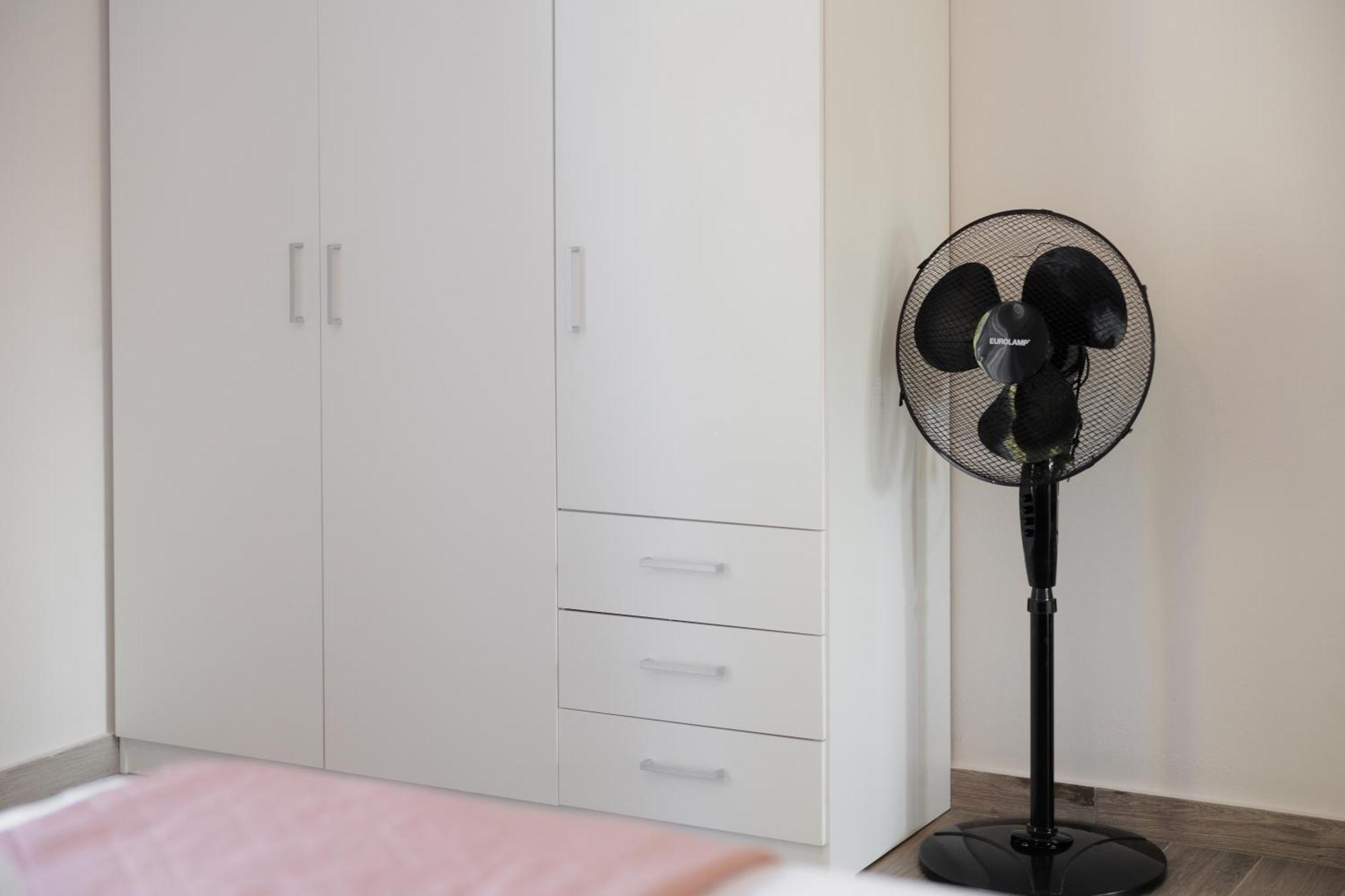 Sundial House Appartement Gouvia Buitenkant foto